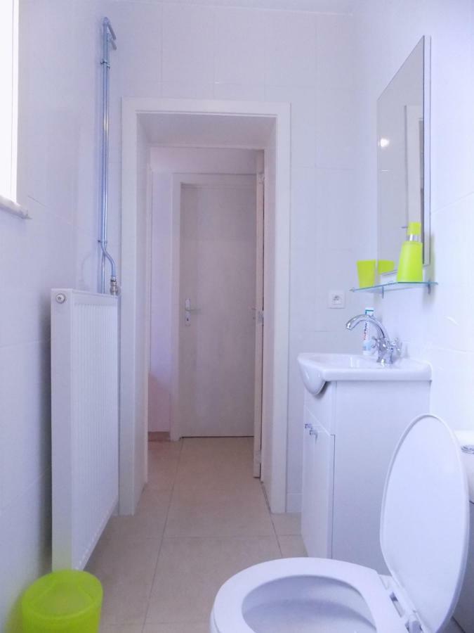 La Lodelinsartoise - Meuble De Vacances 3 Cles Charleroi Zewnętrze zdjęcie